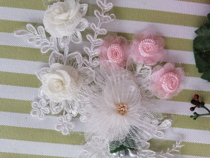 TRAUMHAFTE SPITZE WEISS ROSE VINTAGE SHABBY CHIC 4,5 CM 